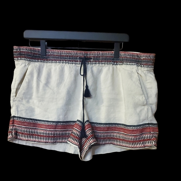 LOFT Pants - LOFT Boho BeigeTassel Linen Shorts Size L Stitched